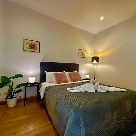 Luxury Museum Apartment