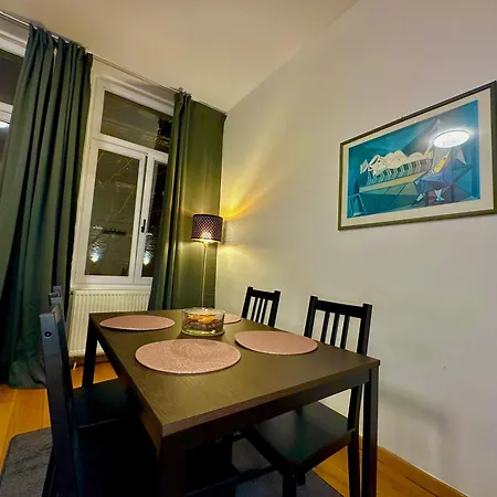 Apartment Luxury Museum